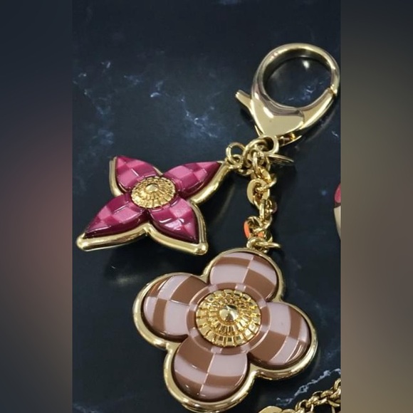 Louis Vuitton Accessories - EUC Authentic Louis Vuitton Bijou Mosaic/ Gold Bag Charm
